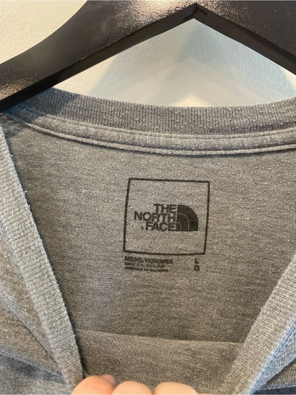 The north face short sleeve logo tee mens sz large gray outdoors active athletic
